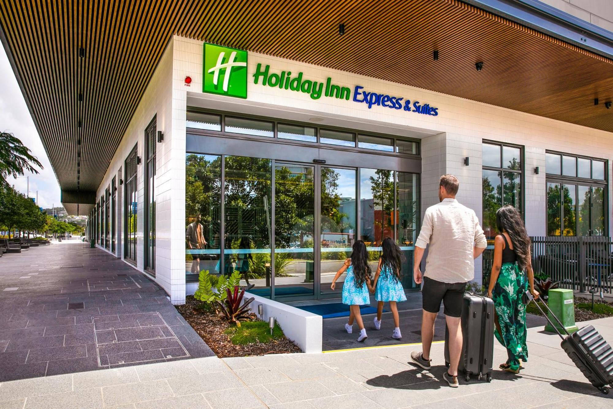 Holiday Inn Express & Suites Sunshine Coast By Ihg Maroochydore Zewnętrze zdjęcie