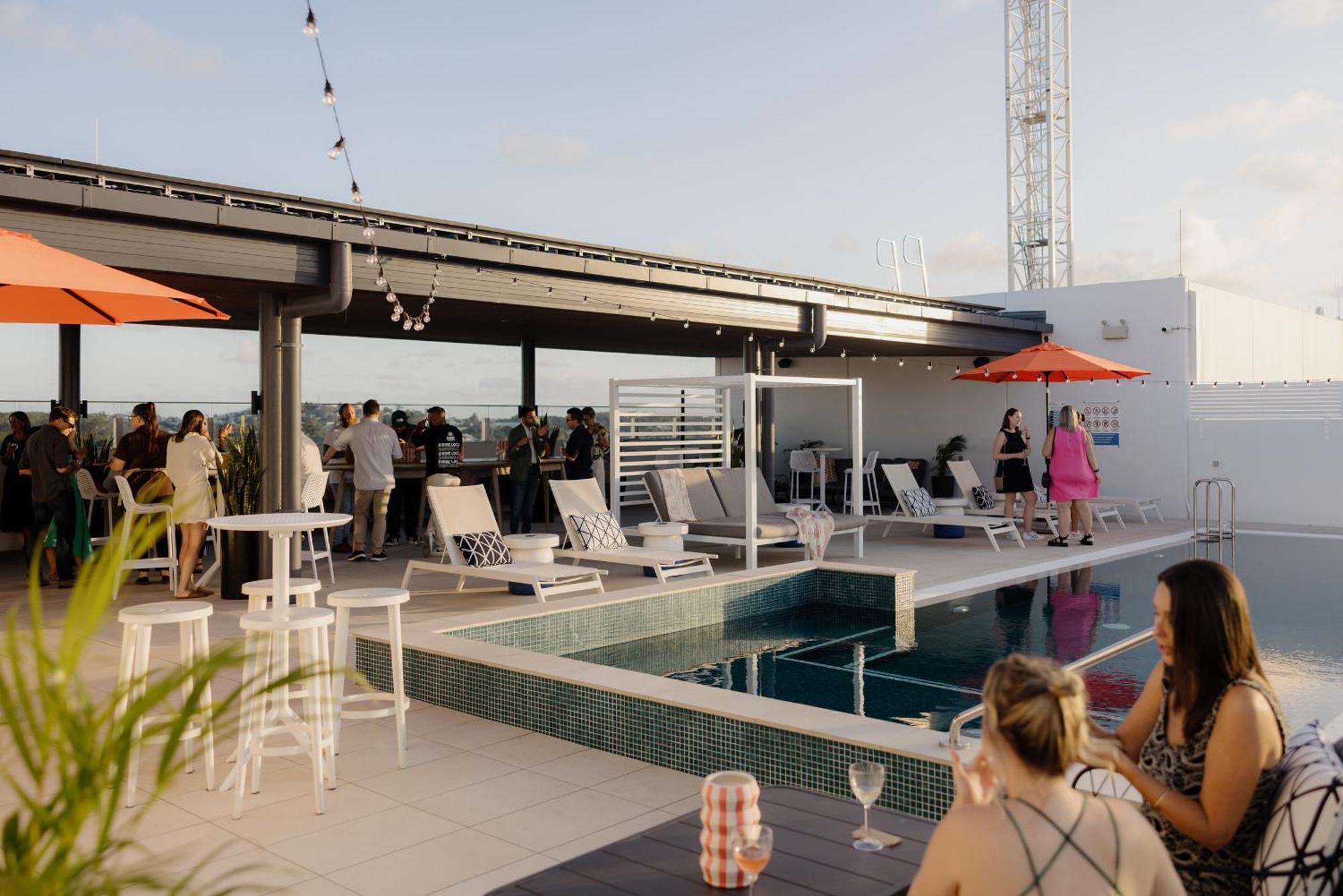 Holiday Inn Express & Suites Sunshine Coast By Ihg Maroochydore Zewnętrze zdjęcie